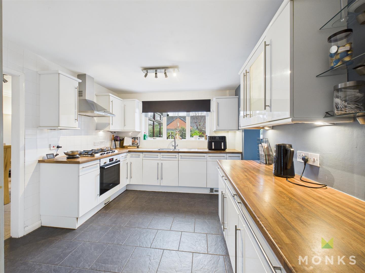 7 Pantulf Road, Shrewsbury, SY4 5LT For Sale